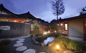 河口湖温泉寺 露天風呂の宿 夢殿